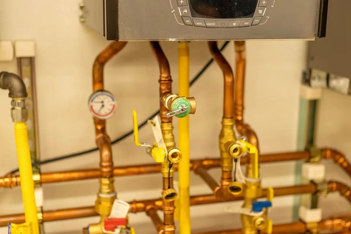 Licensed technician providing Emergency Plumbing for a homeowner in Bernalillo